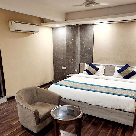 Aravali Residency B&B New Delhi Exterior photo