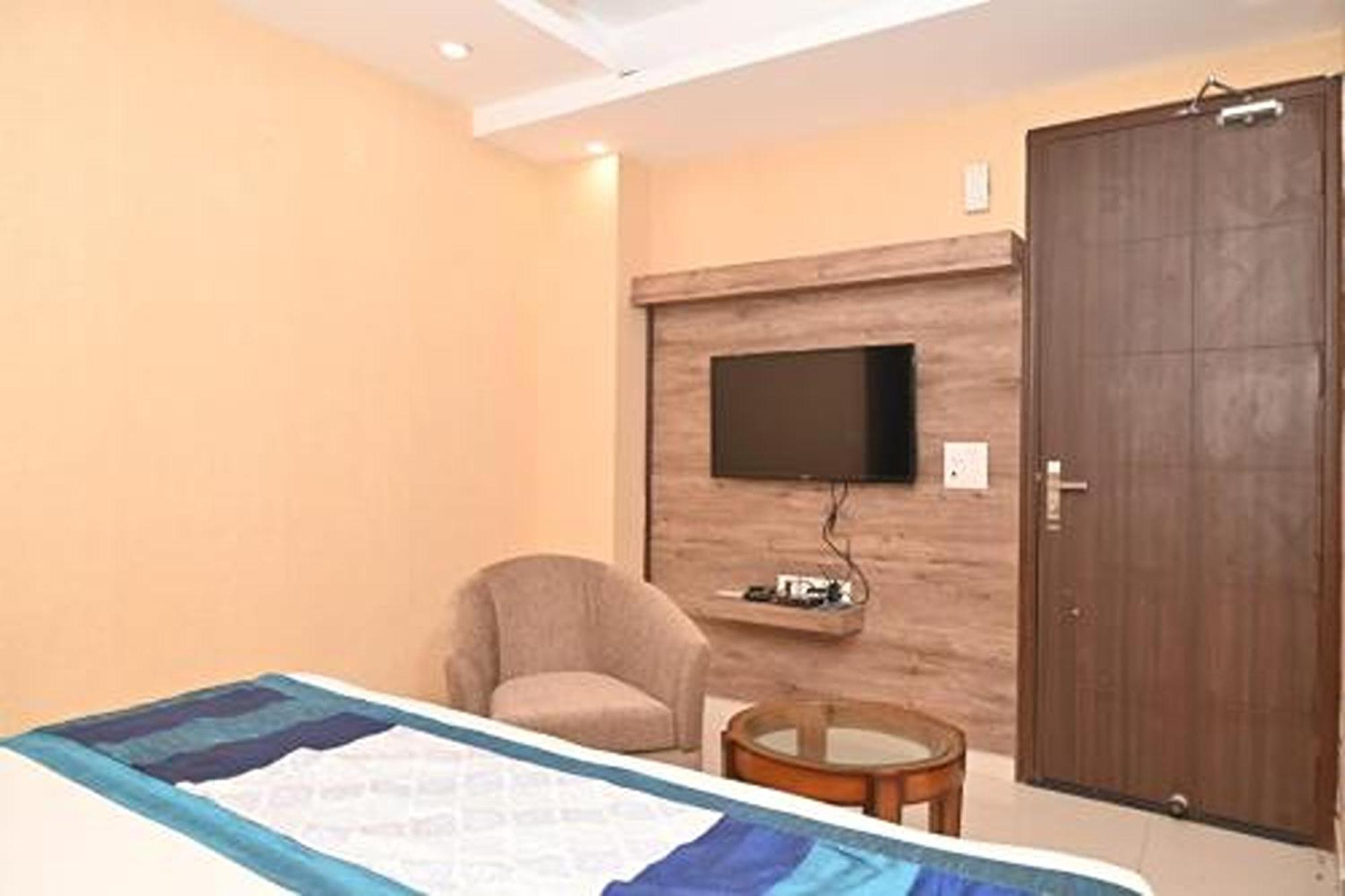 Aravali Residency B&B New Delhi Exterior photo