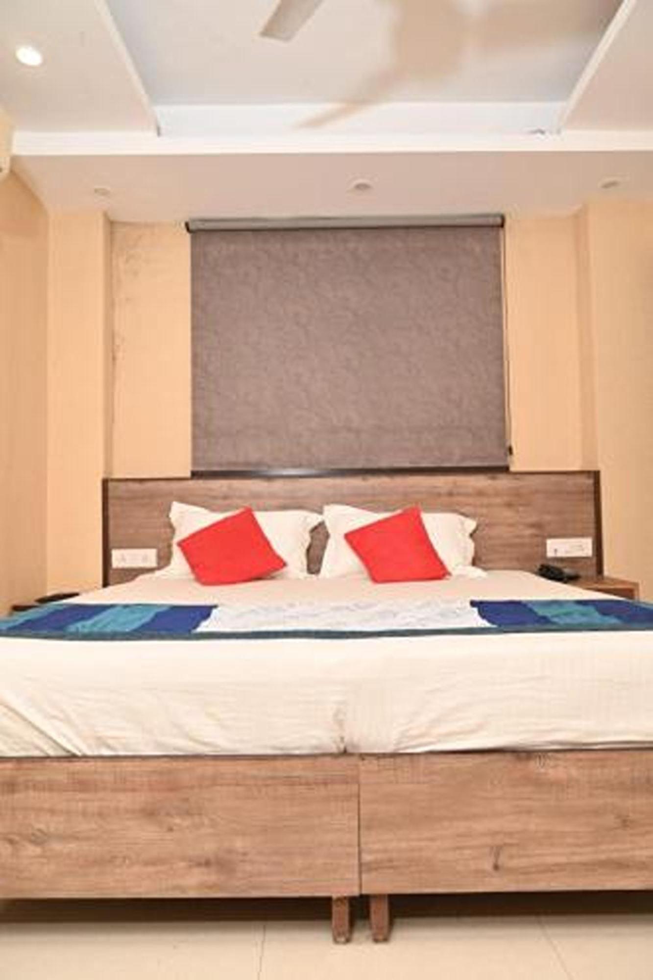 Aravali Residency B&B New Delhi Exterior photo