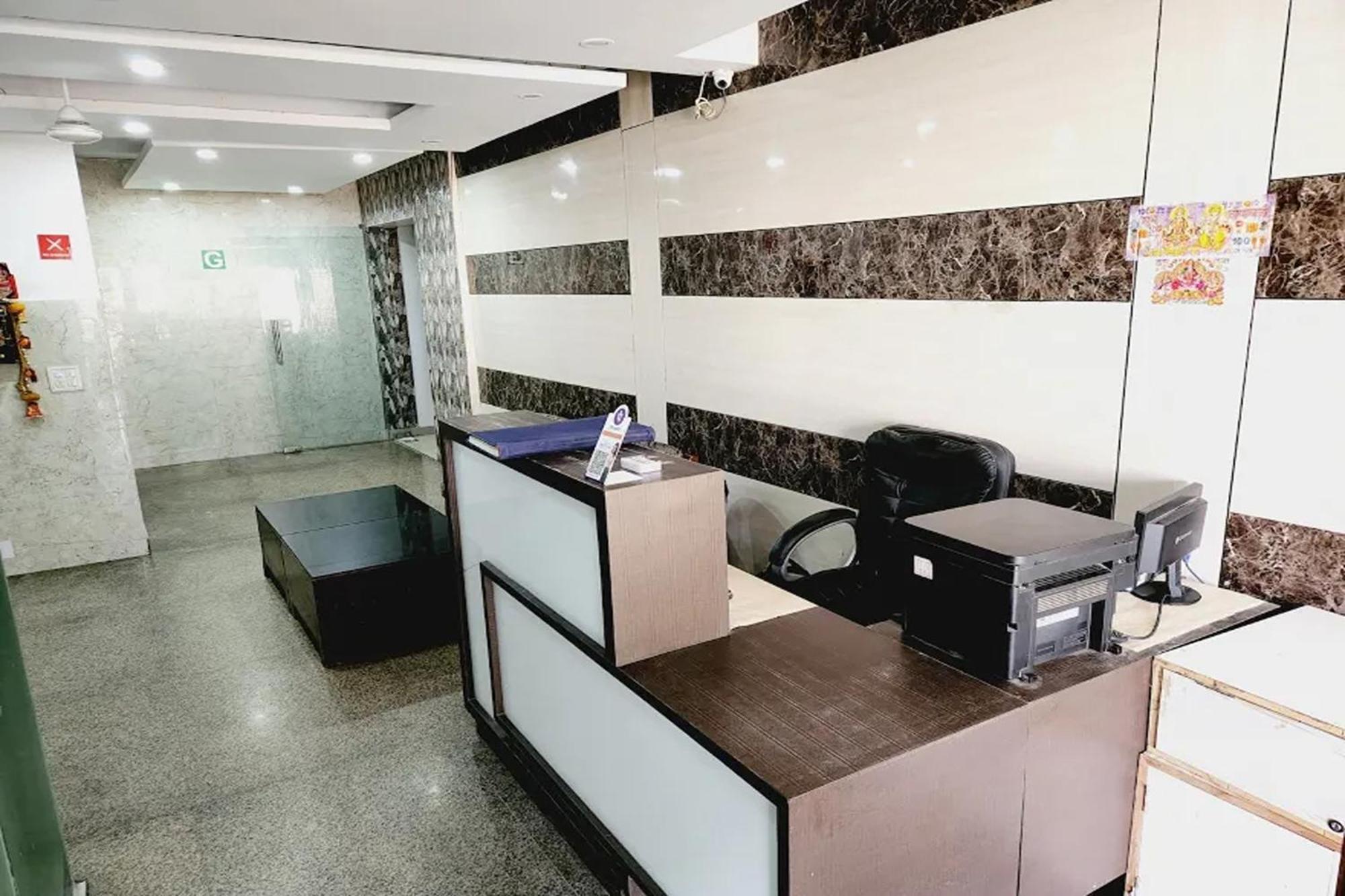 Aravali Residency B&B New Delhi Exterior photo